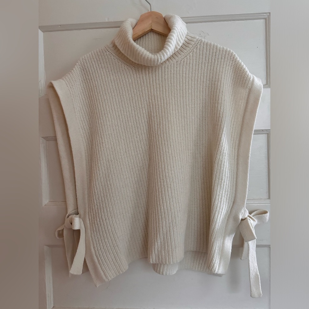 Recycle Wool Knitted Bow Vest